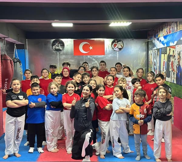 Ayaz Spor Kulübü - 7. Fotoğraf Ayaz Spor Kulübü - 7. Fotoğraf
