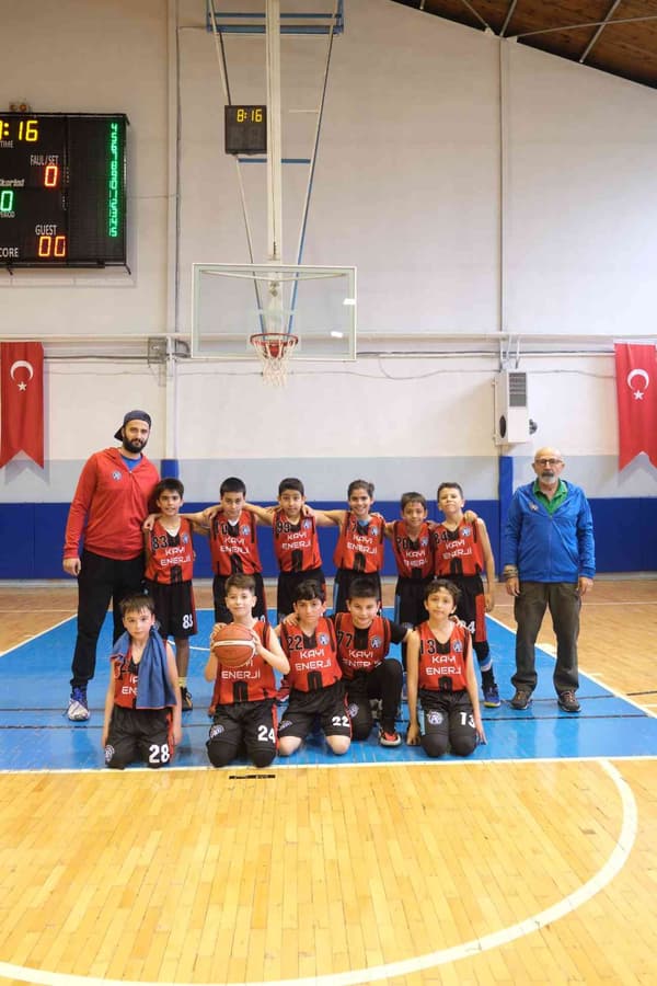 Anadolubeyi Spor Kulübü - 4. Fotoğraf Anadolubeyi Spor Kulübü - 4. Fotoğraf