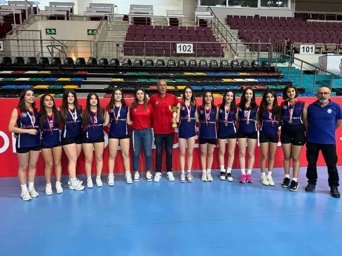Anadolubeyi Spor Kulübü - 3. Fotoğraf