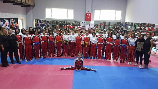 İkra Spor Kulübü - 2. Fotoğraf İkra Spor Kulübü - 2. Fotoğraf
