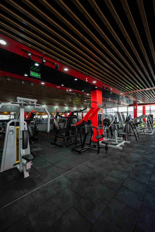 Neolife Gym - Yeni Batı - 12. Fotoğraf Neolife Gym - Yeni Batı - 12. Fotoğraf