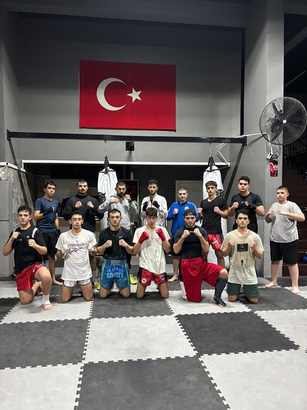 Serin Fight Academy - 13. Fotoğraf Serin Fight Academy - 13. Fotoğraf