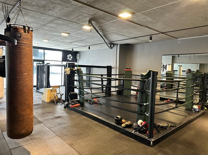 Red Gym Fight  - 3. Fotoğraf